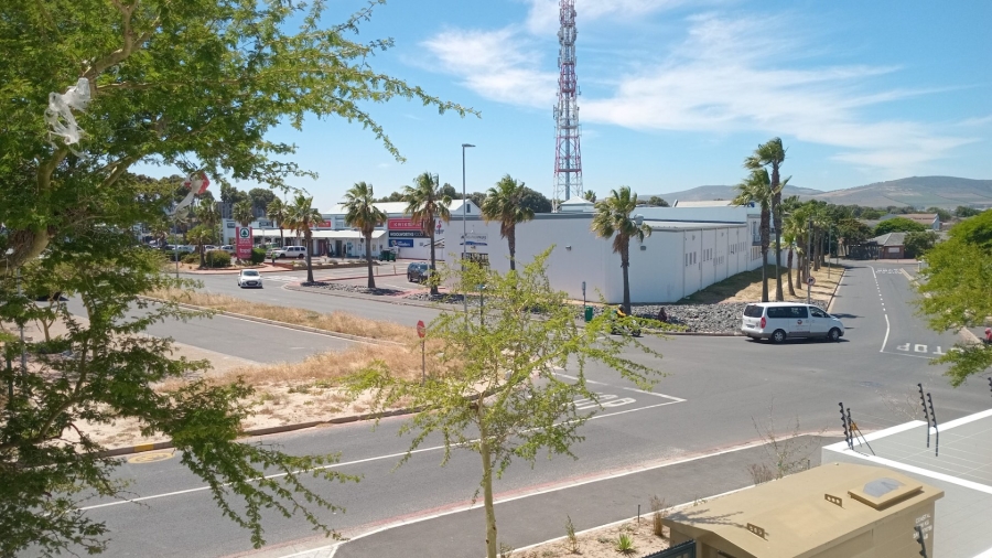 2 Bedroom Property for Sale in Table View Western Cape